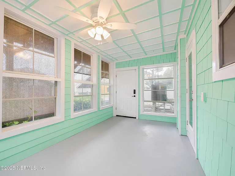 6472 Putnam St — Photo 25
