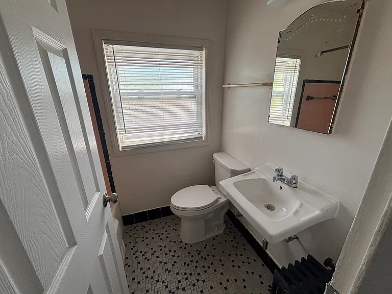 7327 N Rogers Ave #502 — Photo 6