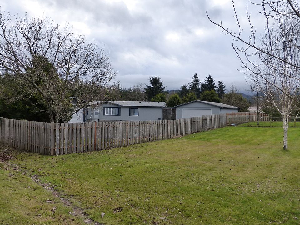 Southeast view fm Cherry Rd