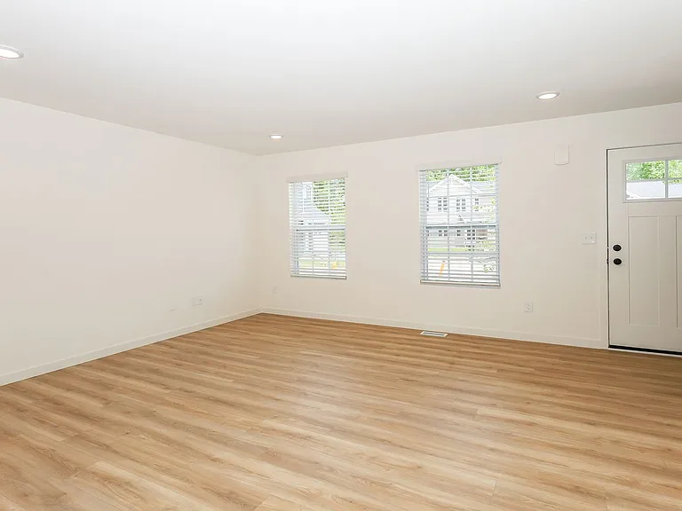 8051 Moonlight Creek Ln — Photo 24