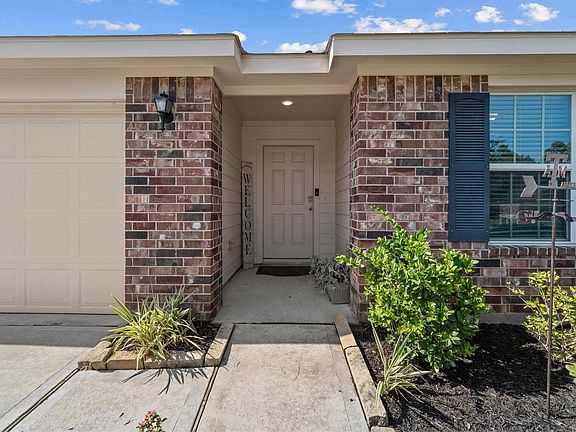 4th image of 2129 Cedar Way Dr