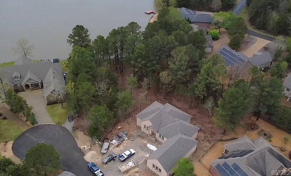 2nd image of 22 Docente Ln