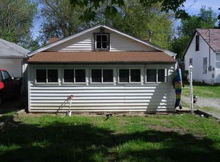 1645 N Shore Dr, Rome City, IN 46784