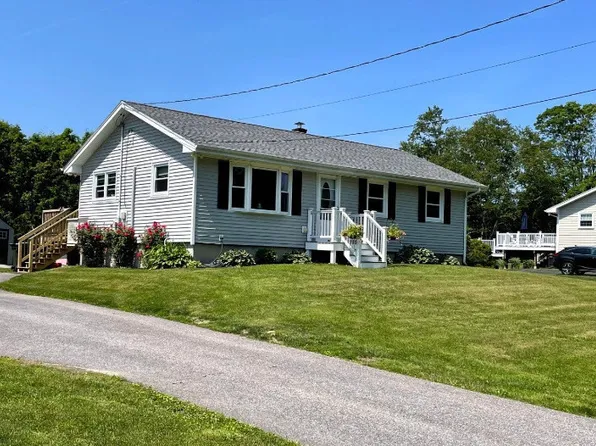 4 Queens Drive, Scarborough, ME 04074