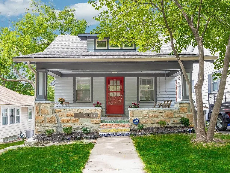 4814 Liberty St — Photo 1
