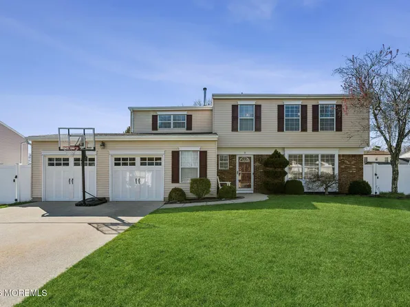 11 Dantley Drive, Howell, NJ 07731