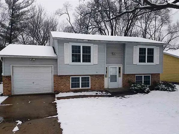 2729 19th St, Rockford, IL 61109