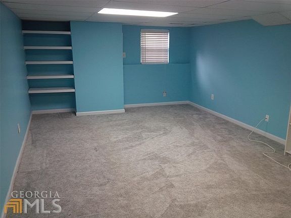 Finished room in bsmt
