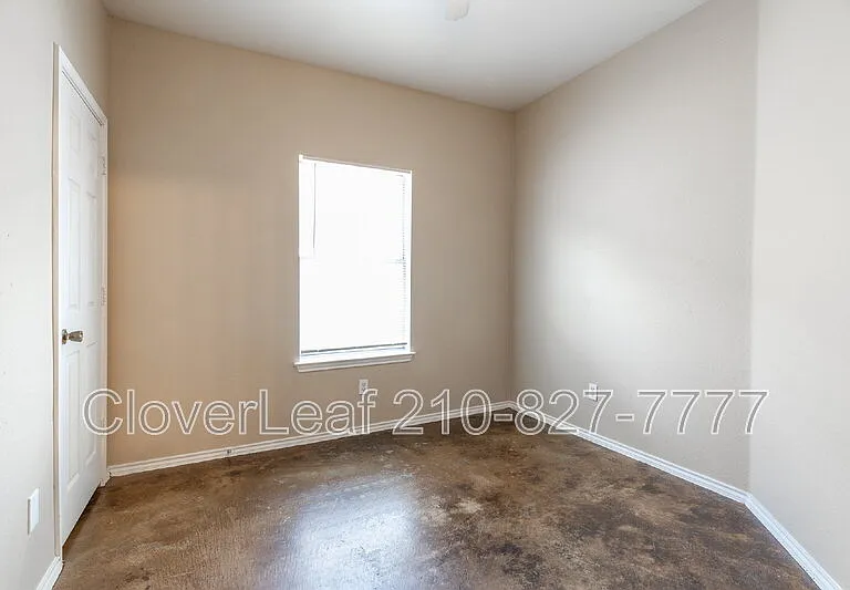 5718 Golf Hts #2 — Photo 17