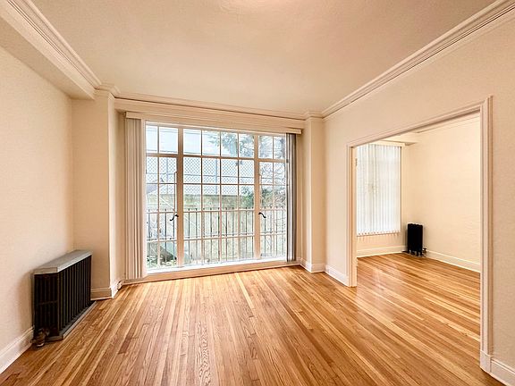 3rd image of 1425 Taylor St APT 105
