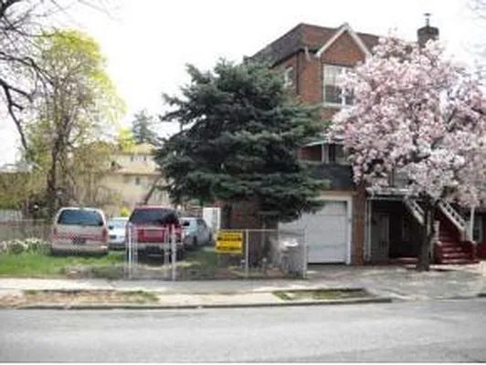 Sold by Heino Realty | media 2