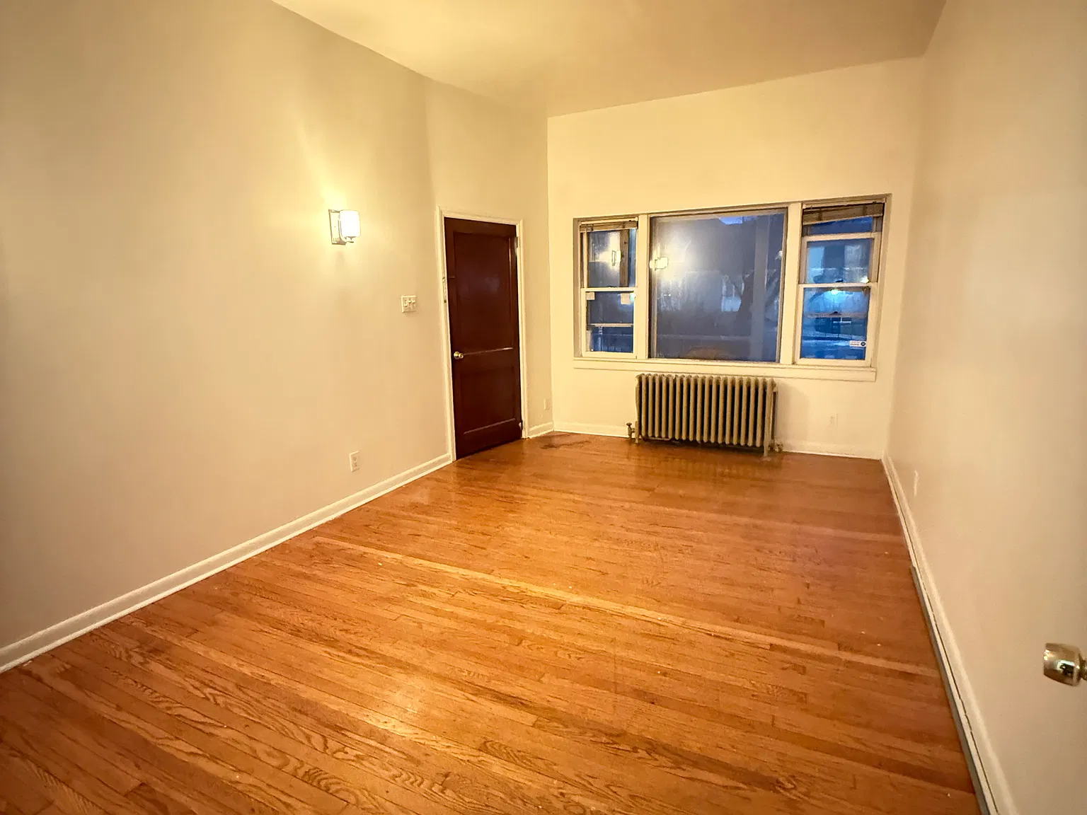 2 bed, 1000 sqft, $1,825 — Photo 3