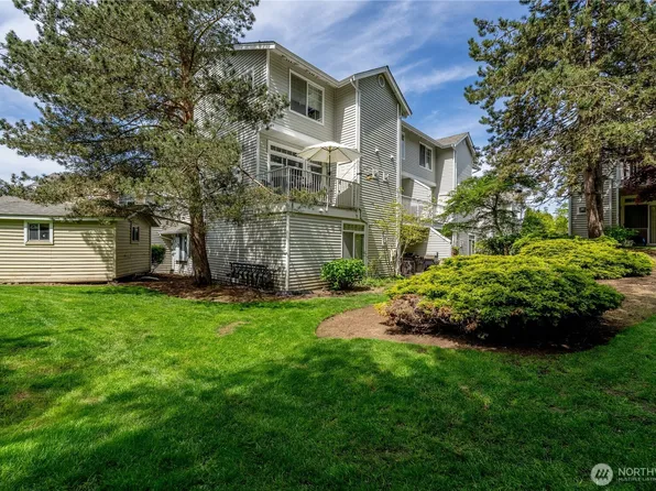 5400 Harbour Pointe Boulevard #J202, Mukilteo, WA 98275