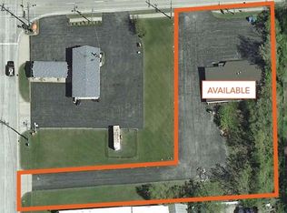 17 E Nerge Rd, Roselle, IL