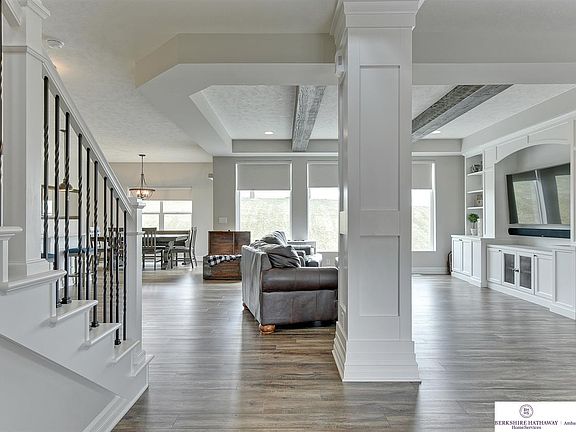 5th image of 5155 Waterford Ave