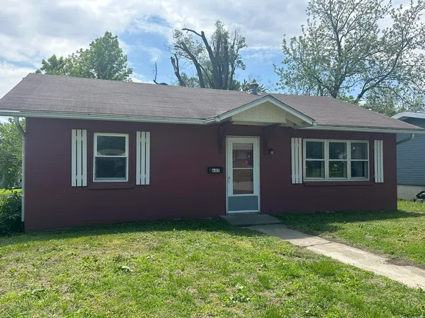 602 E Gordon St, Marshall, MO 65340