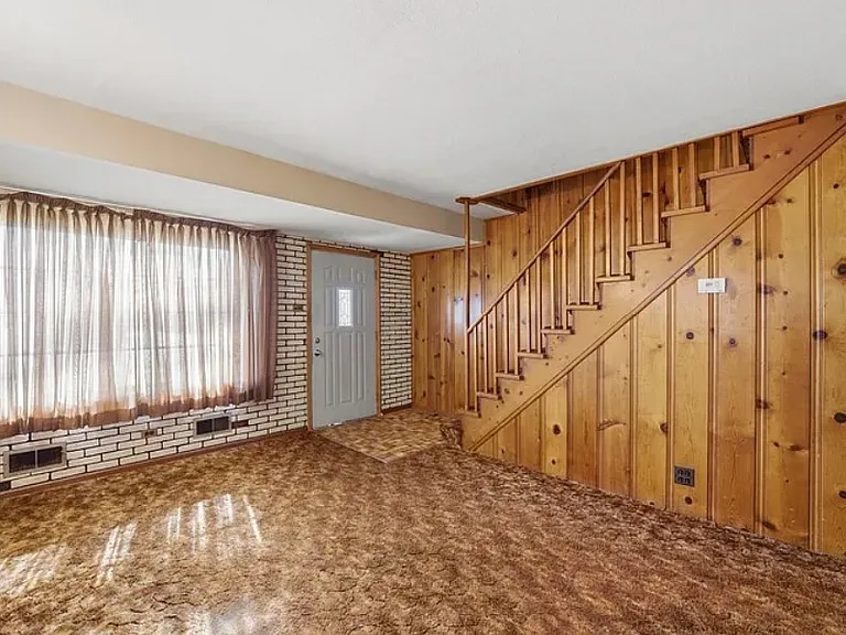 8204 Austin Ave — Photo 3