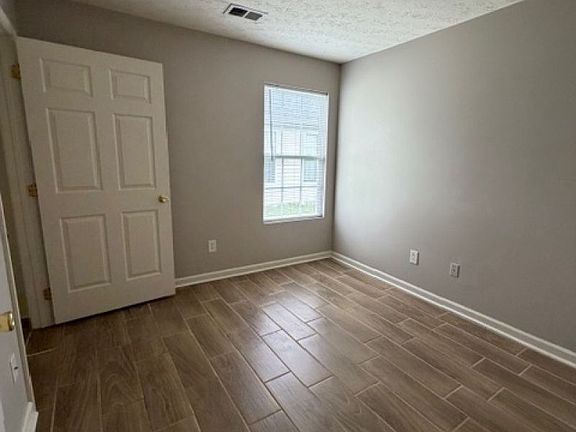 5th image of 1473 Day Lily Dr