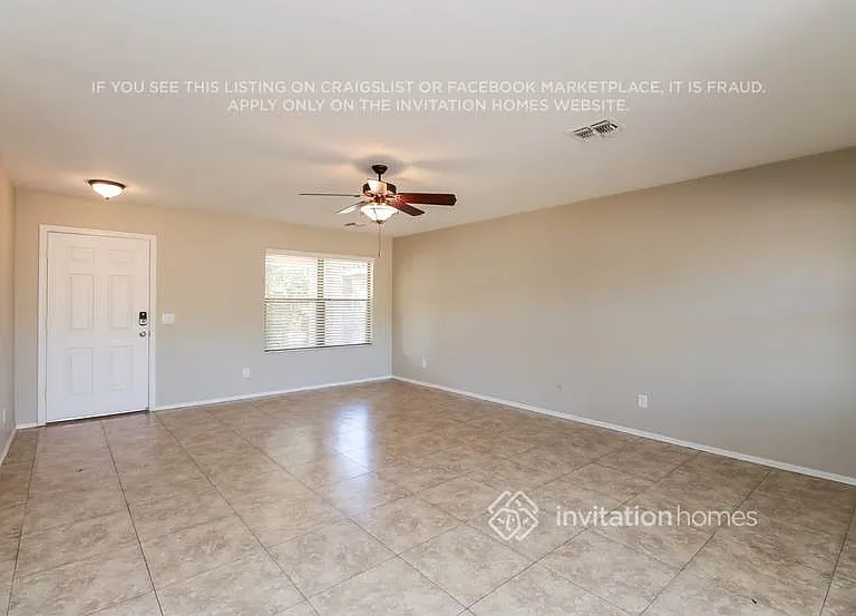 2066 E Spruce Dr — Photo 2