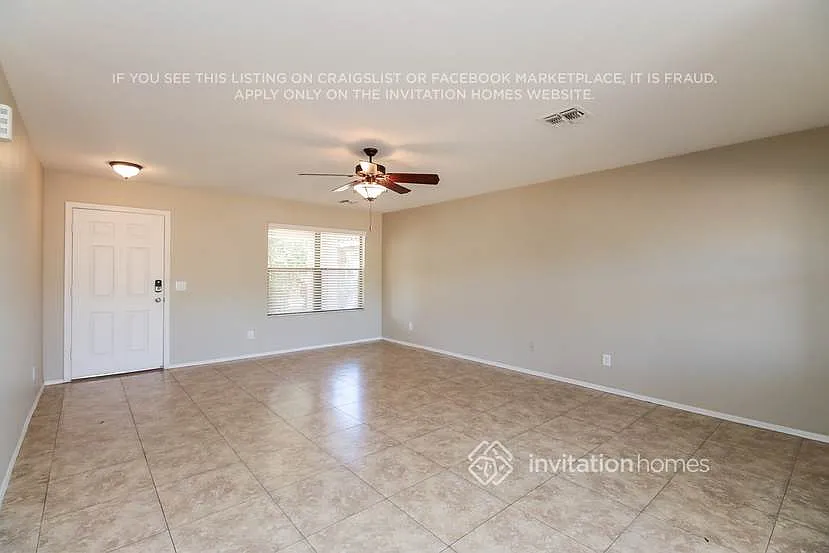 Building Photo - 2066 E Spruce Dr