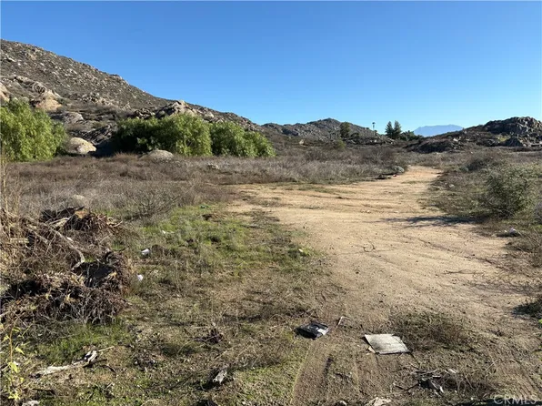 32302 Highway 74, Hemet, CA 92545