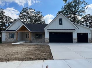 9635 Switch Grass Ln, Saint John, IN 46373