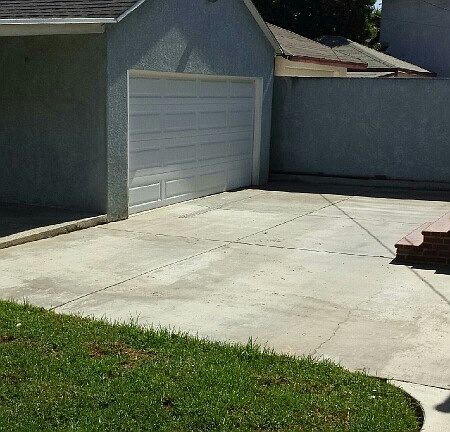 4th image of 24802 Seagrove Ave