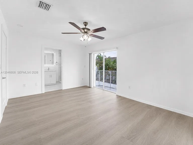 2802 SW 128th Way — Photo 18