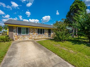 8 Summit Ave, Goose Creek, SC 29445