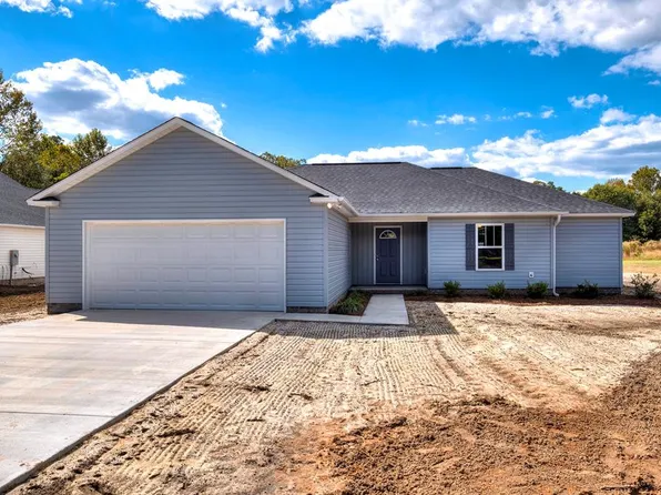 100 Elmwood Ave, Pinewood, SC 29125