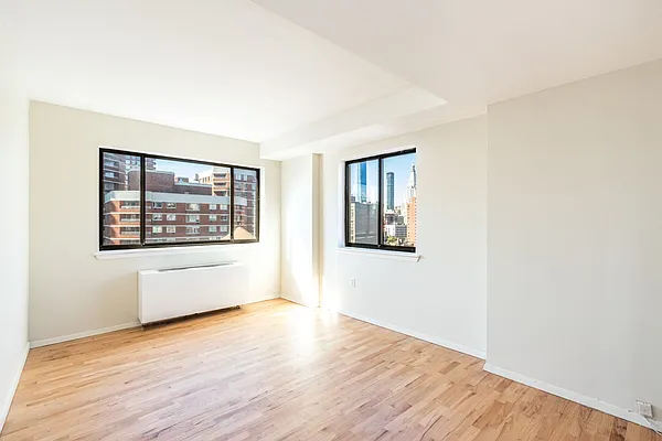 Rented by Compass | media 10