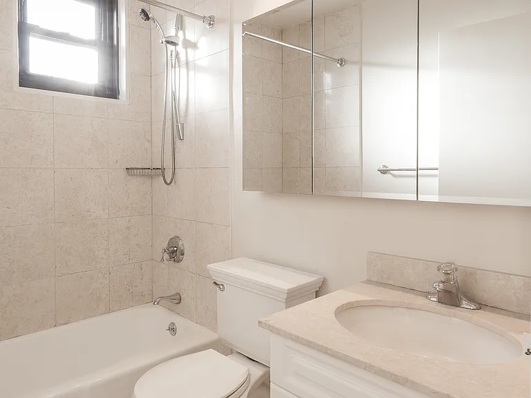 182 E 95th St #29C — Photo 7