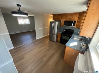 322 Emmett St, Bristol, CT 06010