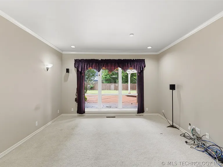 9818 E 83rd Pl — Photo 13