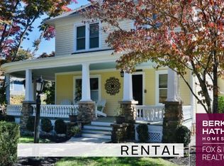 2 2nd St #2, Califon, NJ 07830