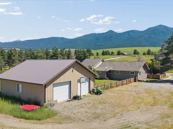 74 Berger Ln, Eureka, MT 59917