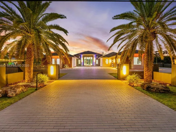 9790 SW 62nd St, Miami, FL 33173