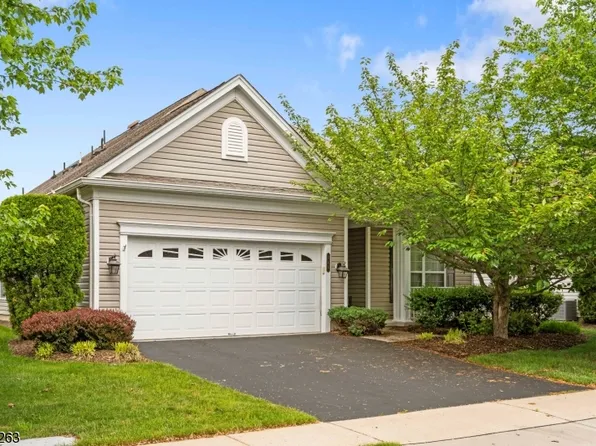 345 Biltmore Ln, Franklin Twp., NJ 08873