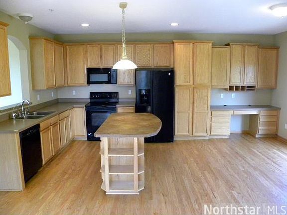 3rd image of 13717 54th Ave N