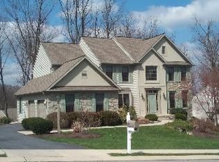 426 Sarah Woods Dr, Red Lion, PA 17356