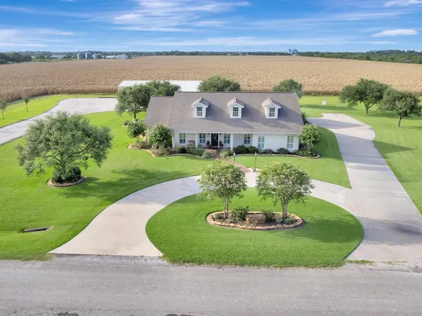 444 County Road 237, Ganado, TX 77962