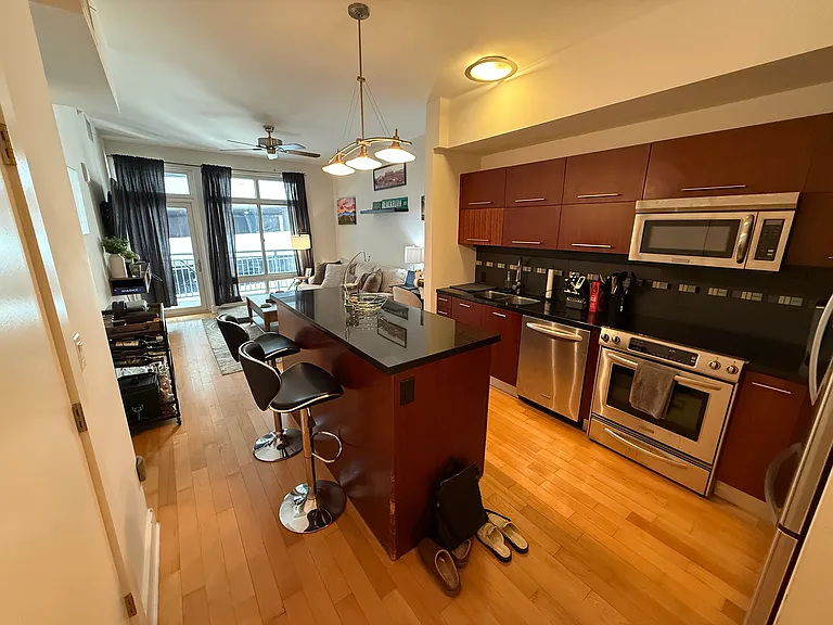 603 Davis St #807 — Photo 3