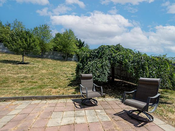 4th image of 4212 Miracle Ln