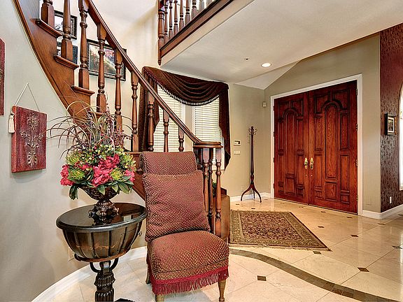 4th image of 5135 Island Forest Pl