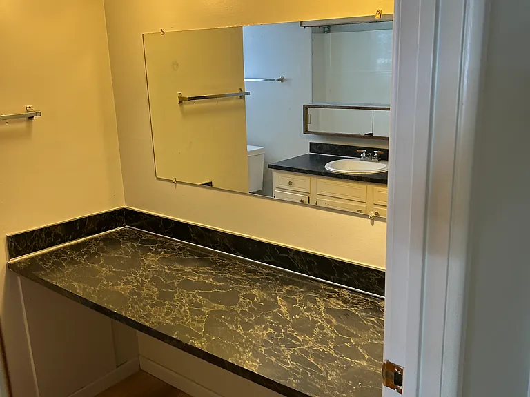 1396 Broadway St #1 — Photo 5