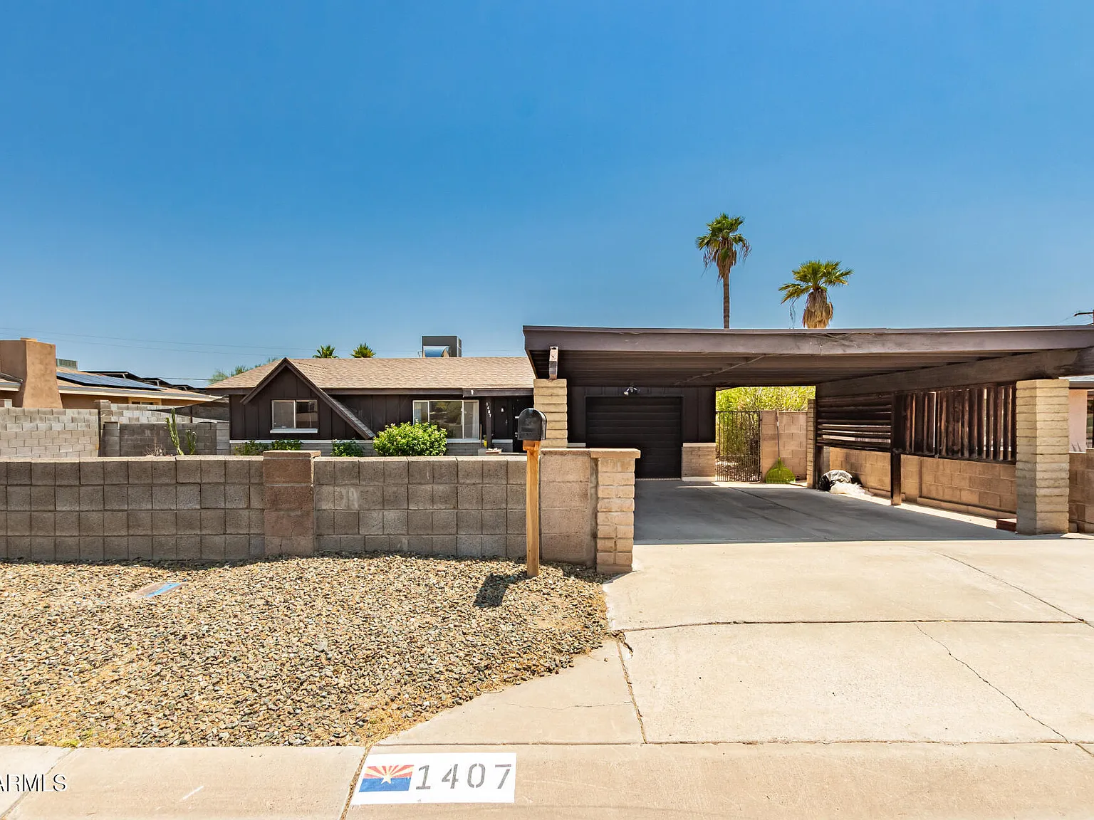 3 bed, 2.0 bath, 2023 sqft, $2,195 — Photo 4