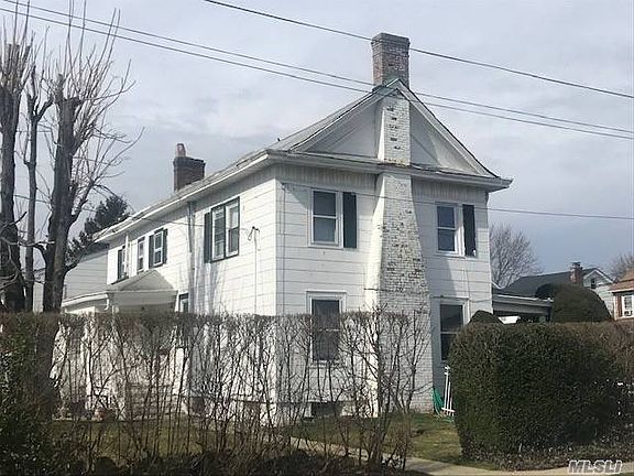 3rd image of 28 Dikeman St