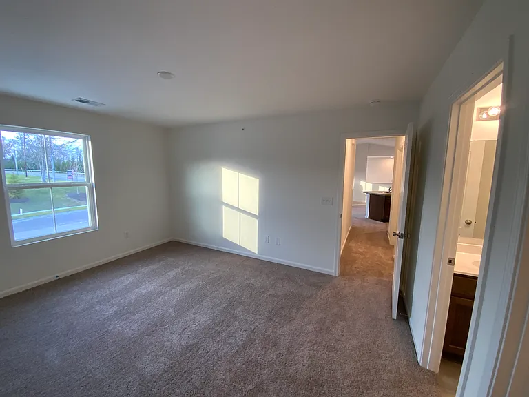 2756 Amberwood Dr — Photo 12