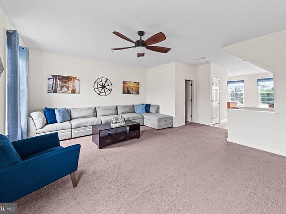 4th image of 35825 S Gloucester Cir #B35