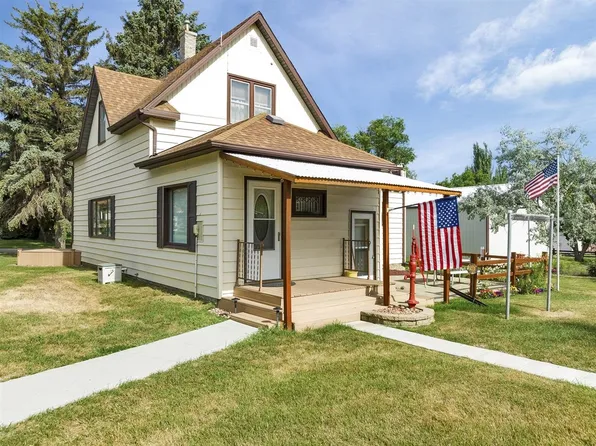 45 2nd St SE, Sawyer, ND 58781